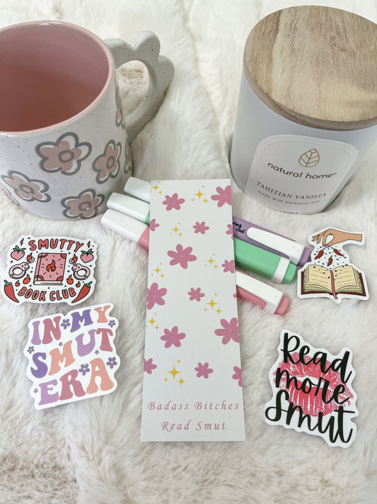 ‘Badass B*tches Read Smut’ Bookmark (Pink)